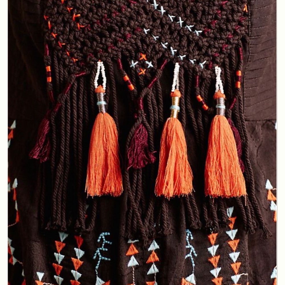 Anthro Akemi+Kin Rigmarole Embroidered Tassel Top - Picture 3 of 11